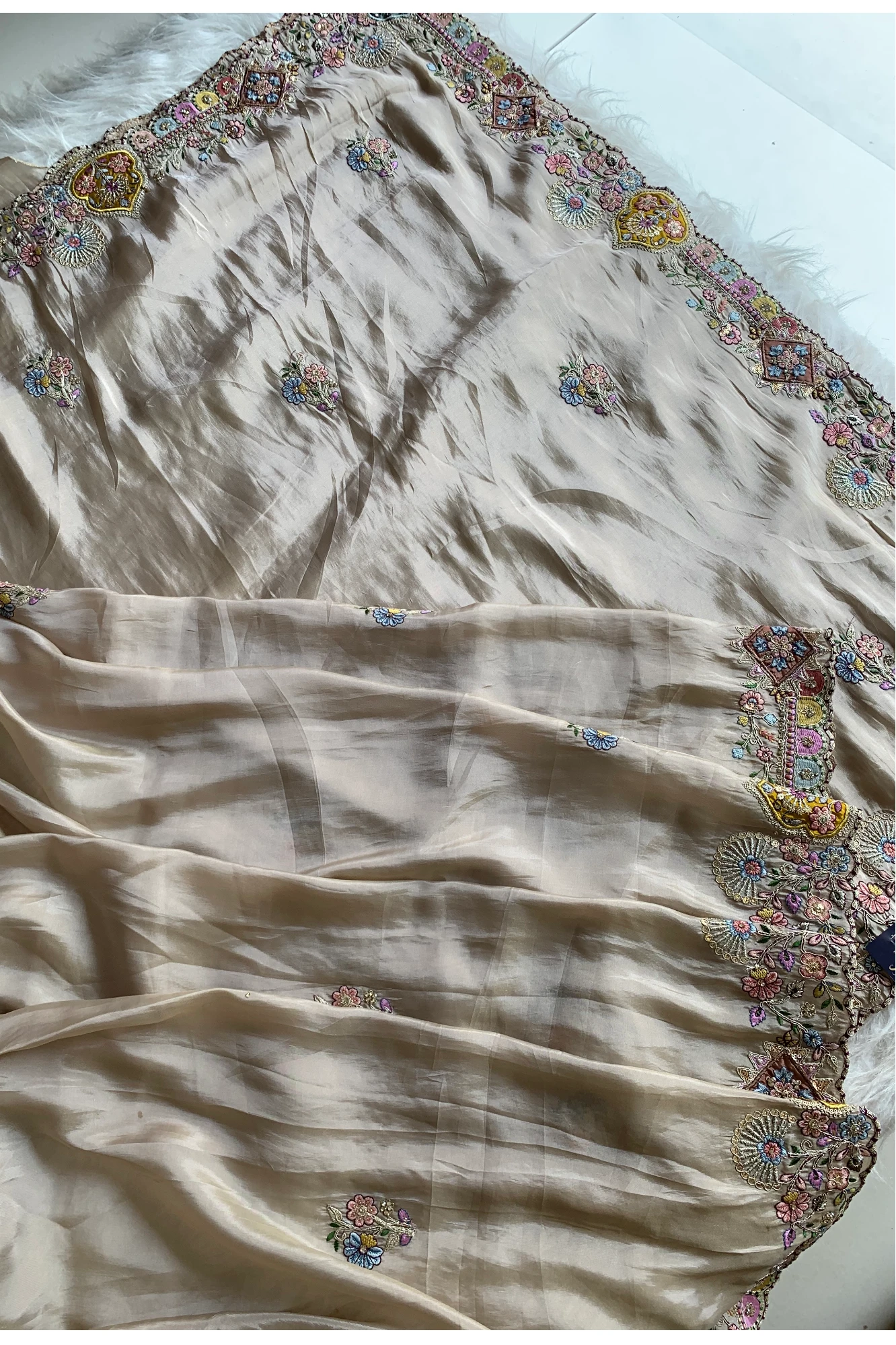 Beige Multicolored work Saree 5786 04