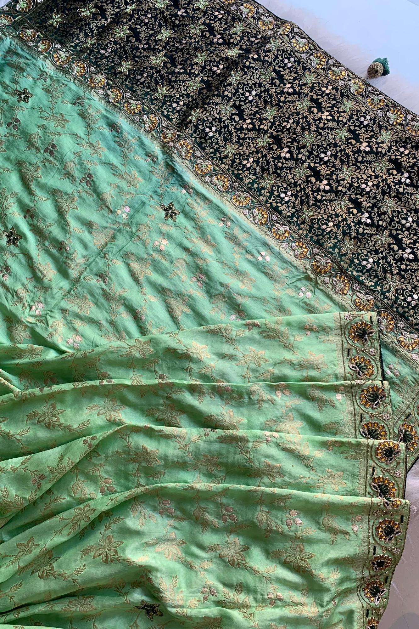 Green Banarasi Saree 3023 04