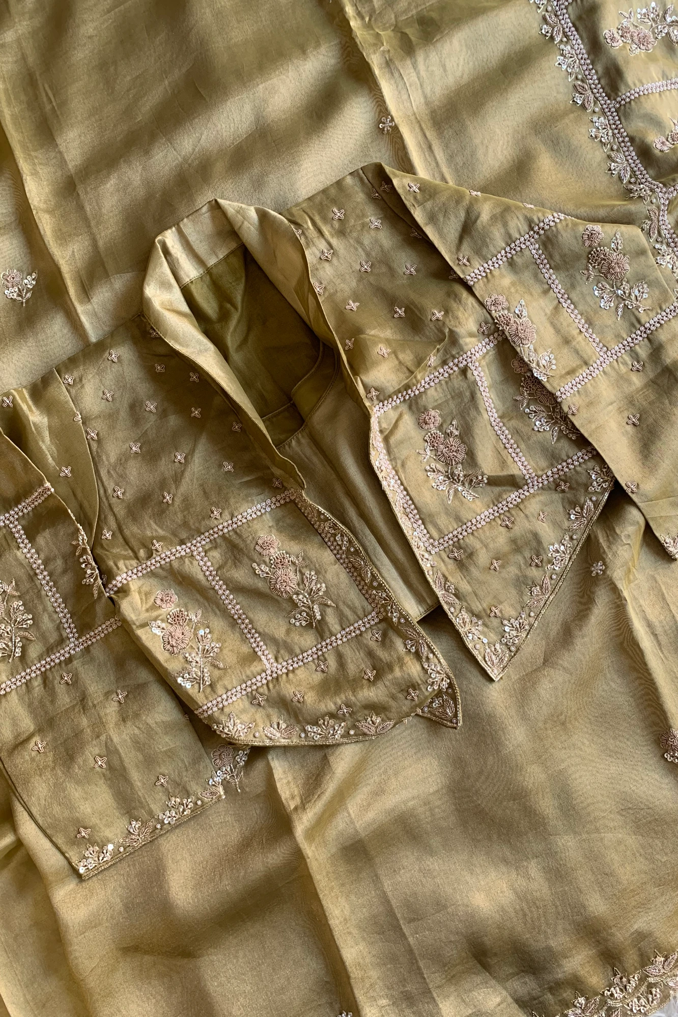 Olive Green Embellished Tissue Saree 5764 17