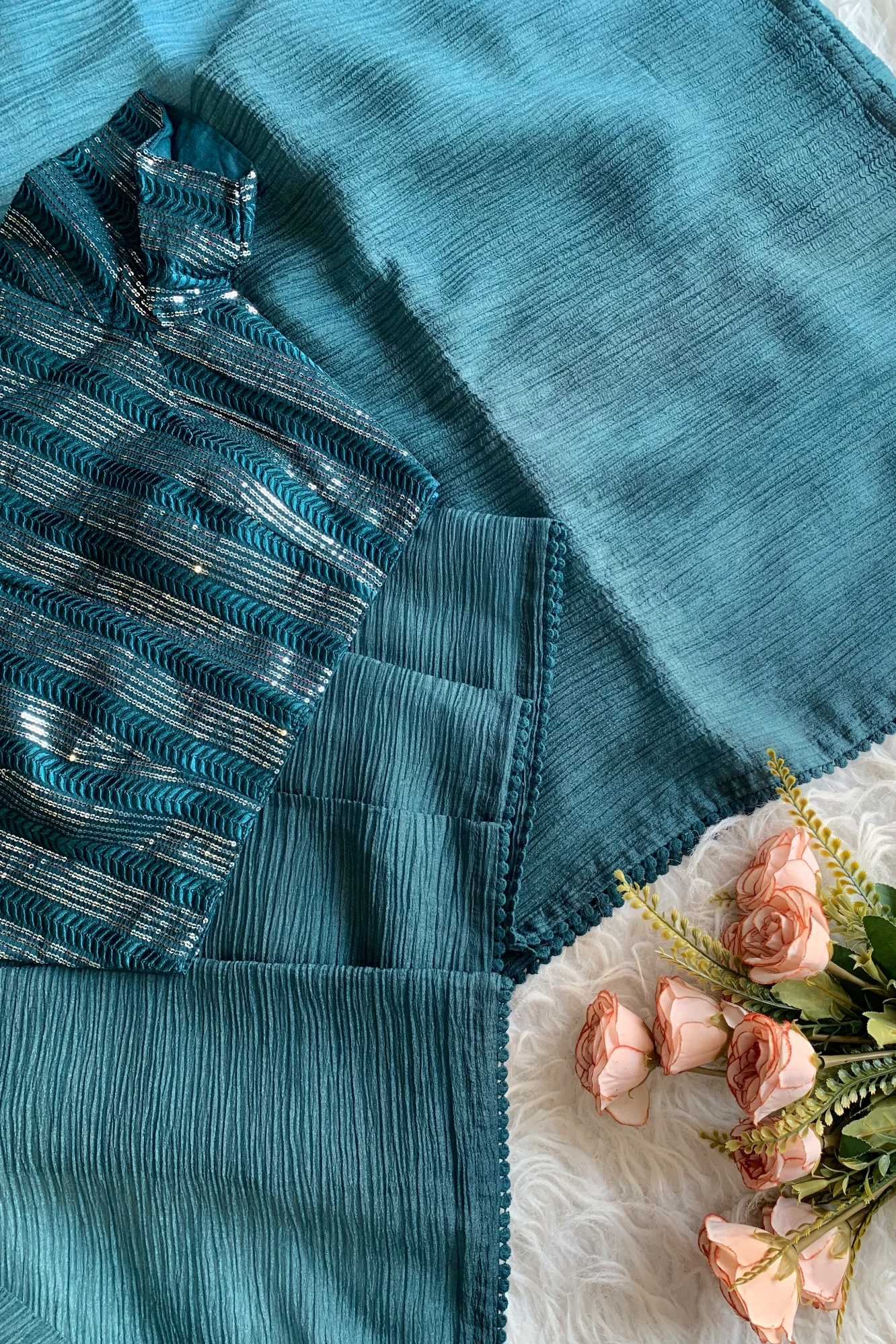 Shaded Peacock Blue Crush Saree 4861 06