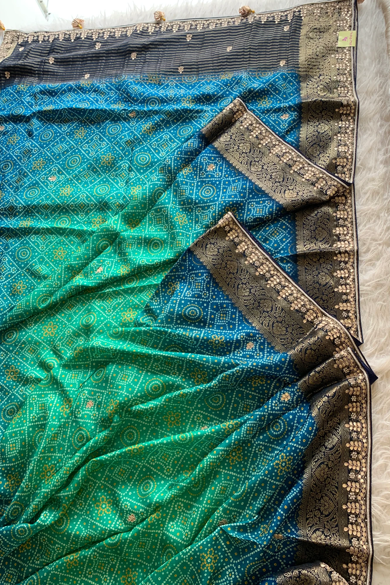Peacock Shade Bandhej Russian Silk Saree 5364 09