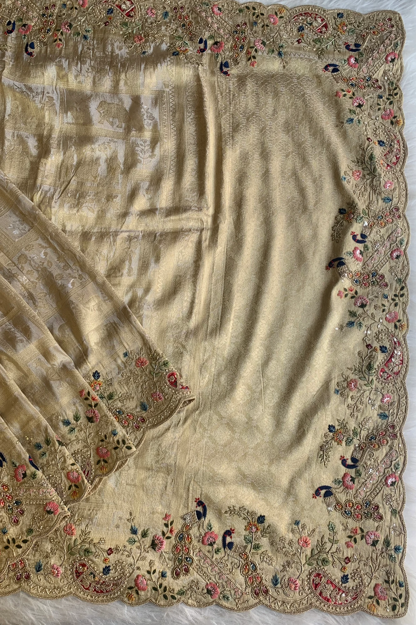 Off White Banarasi Silk Saree 5777 09