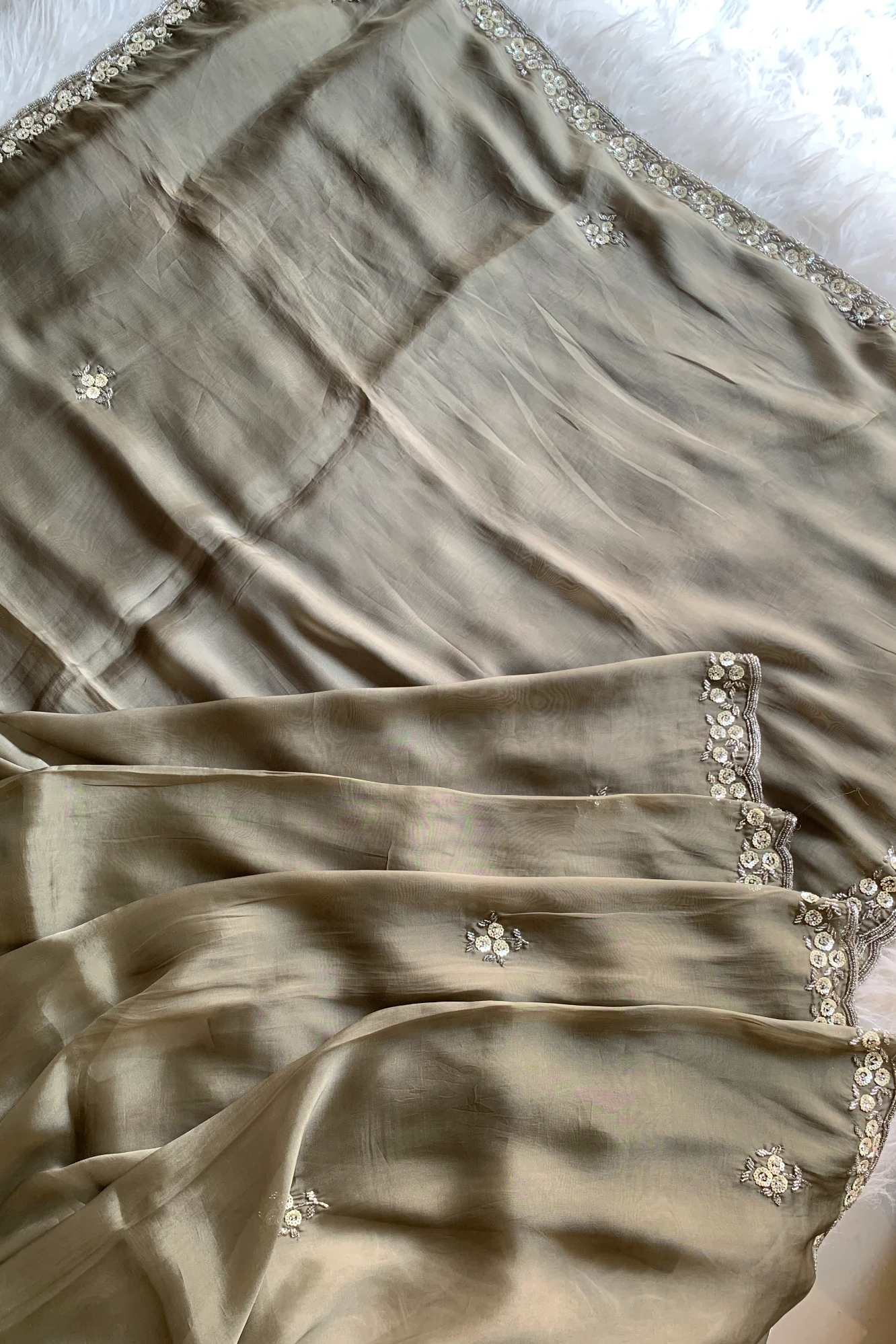 Olive Green Embellished Habutai Silk Saree 4721 01