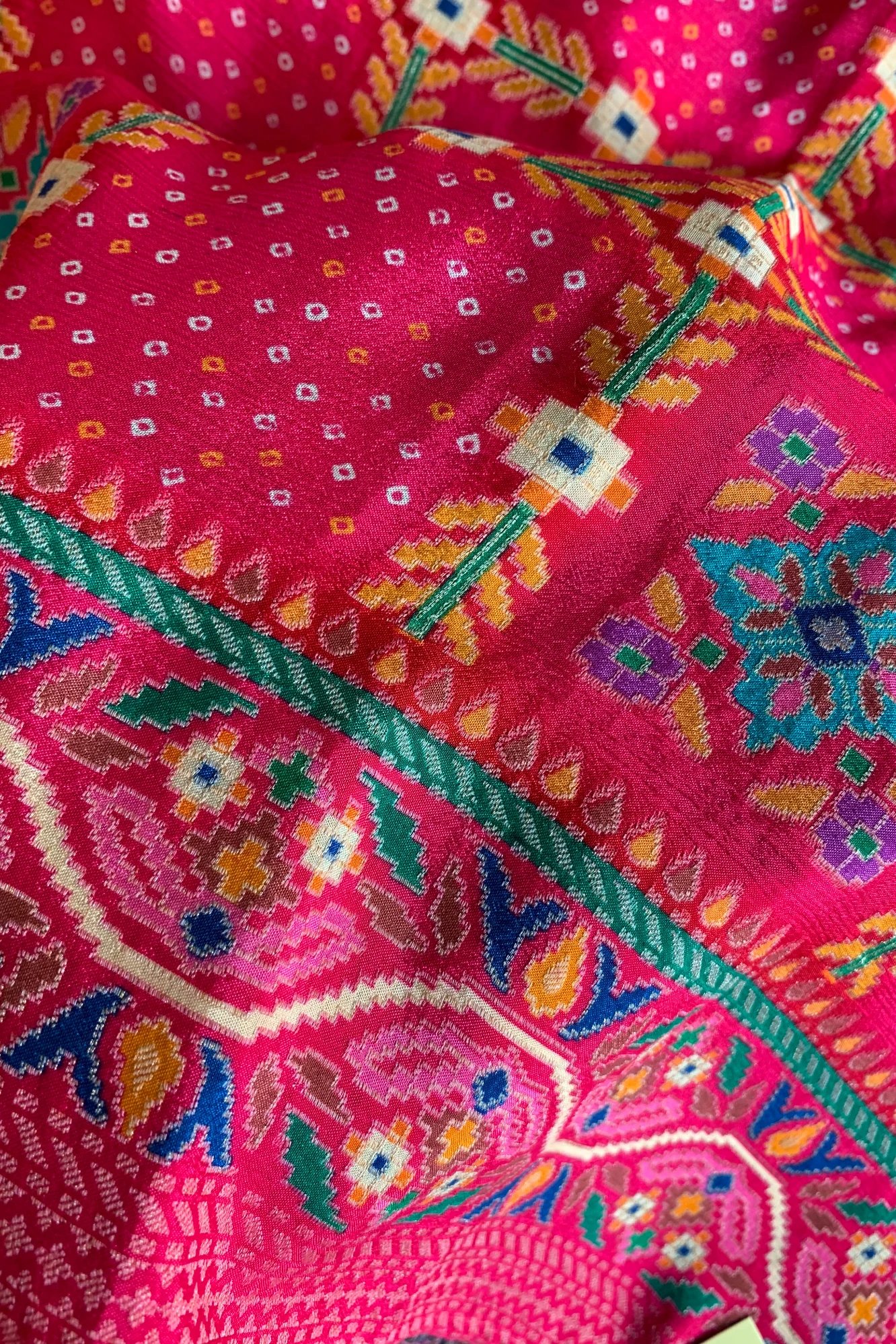 Red Patola Design Banarasi Saree 5776 04