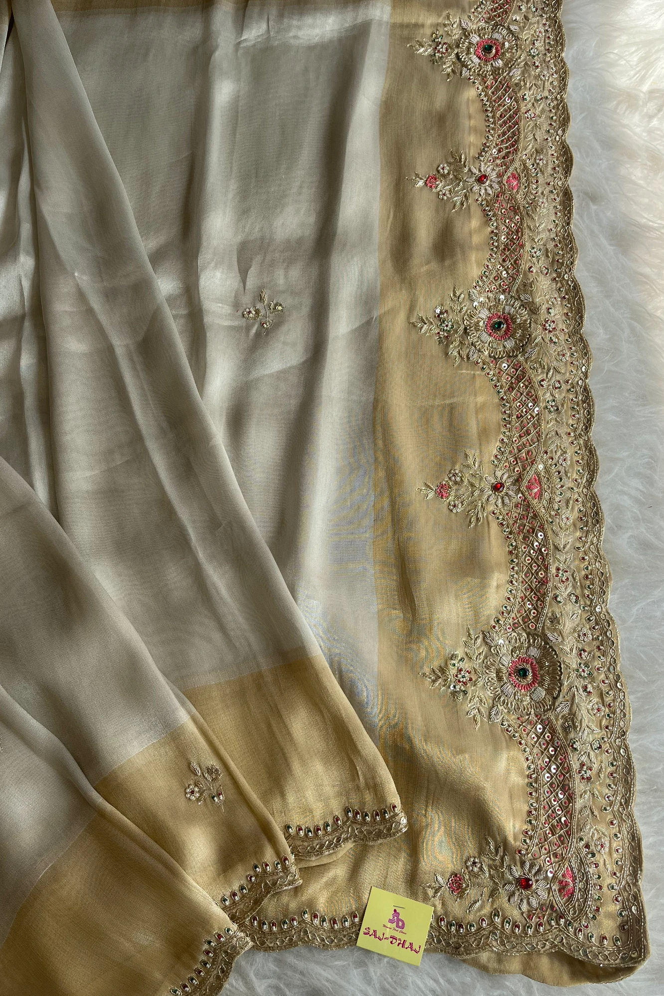 Gold Ivory Zardosi Kanchi Saree 5650 10