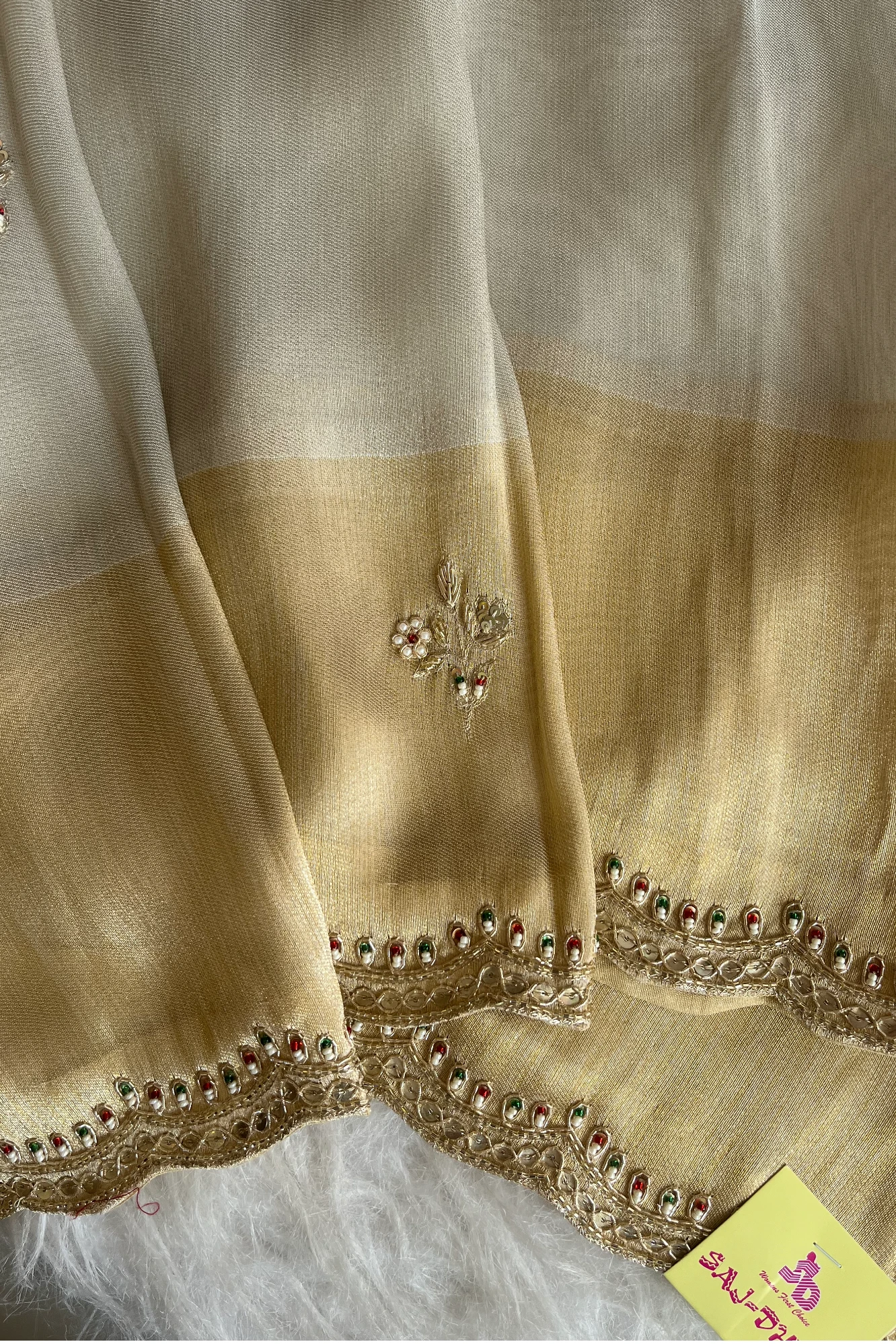 Gold Ivory Zardosi Kanchi Saree 5650 10