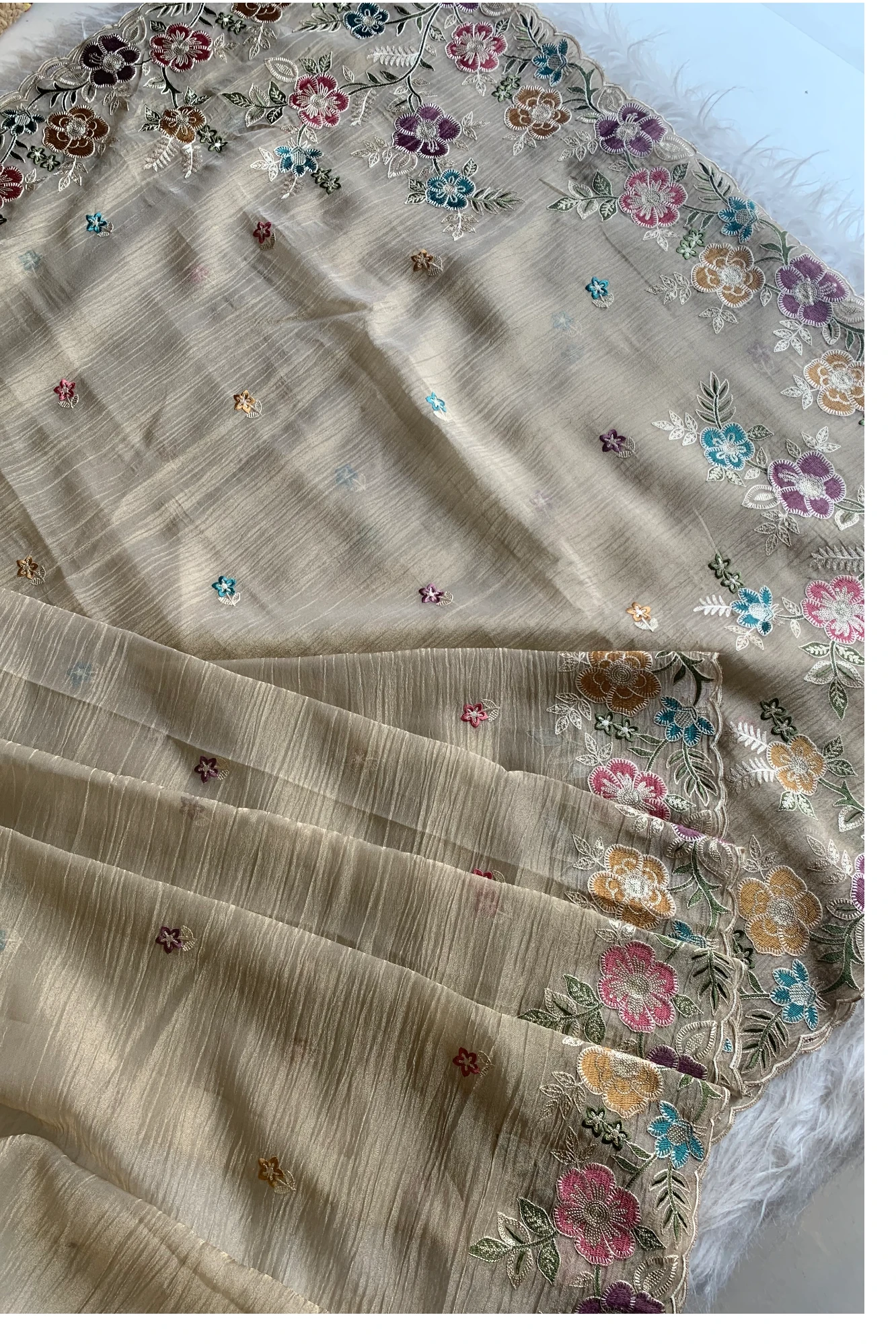 Cream Crush Tissue Organza Floral Saree 5773 04