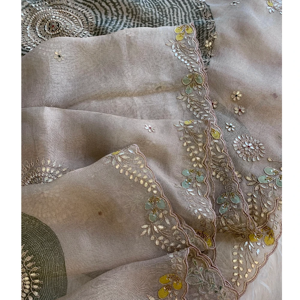 Gota Patti Organza Saree with Tie Dye Effect (beige+Green) 5838 01