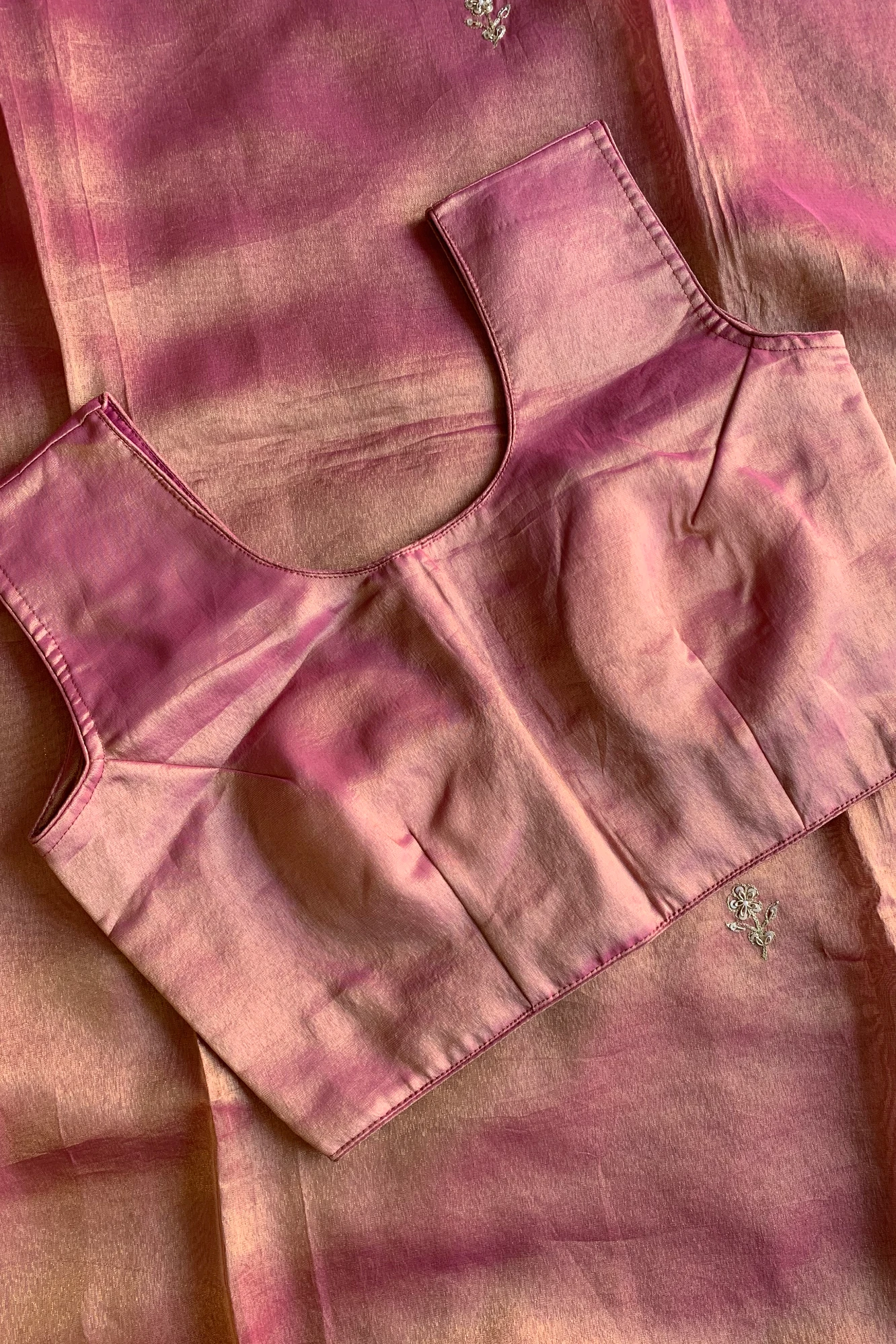 Onion Pink Aari Embellished Tissue Saree 5764 19