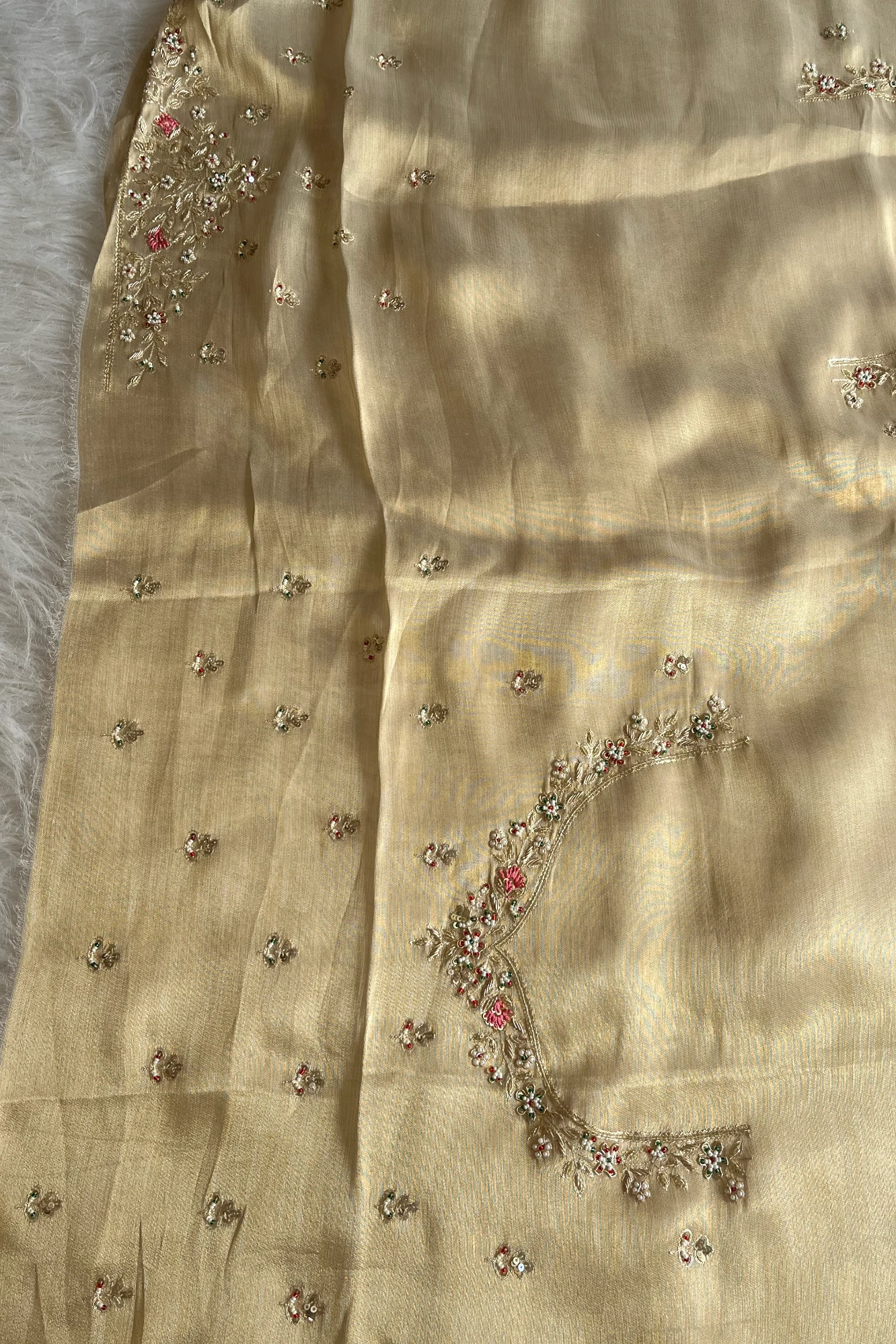 Gold Ivory Zardosi Kanchi Saree 5650 10