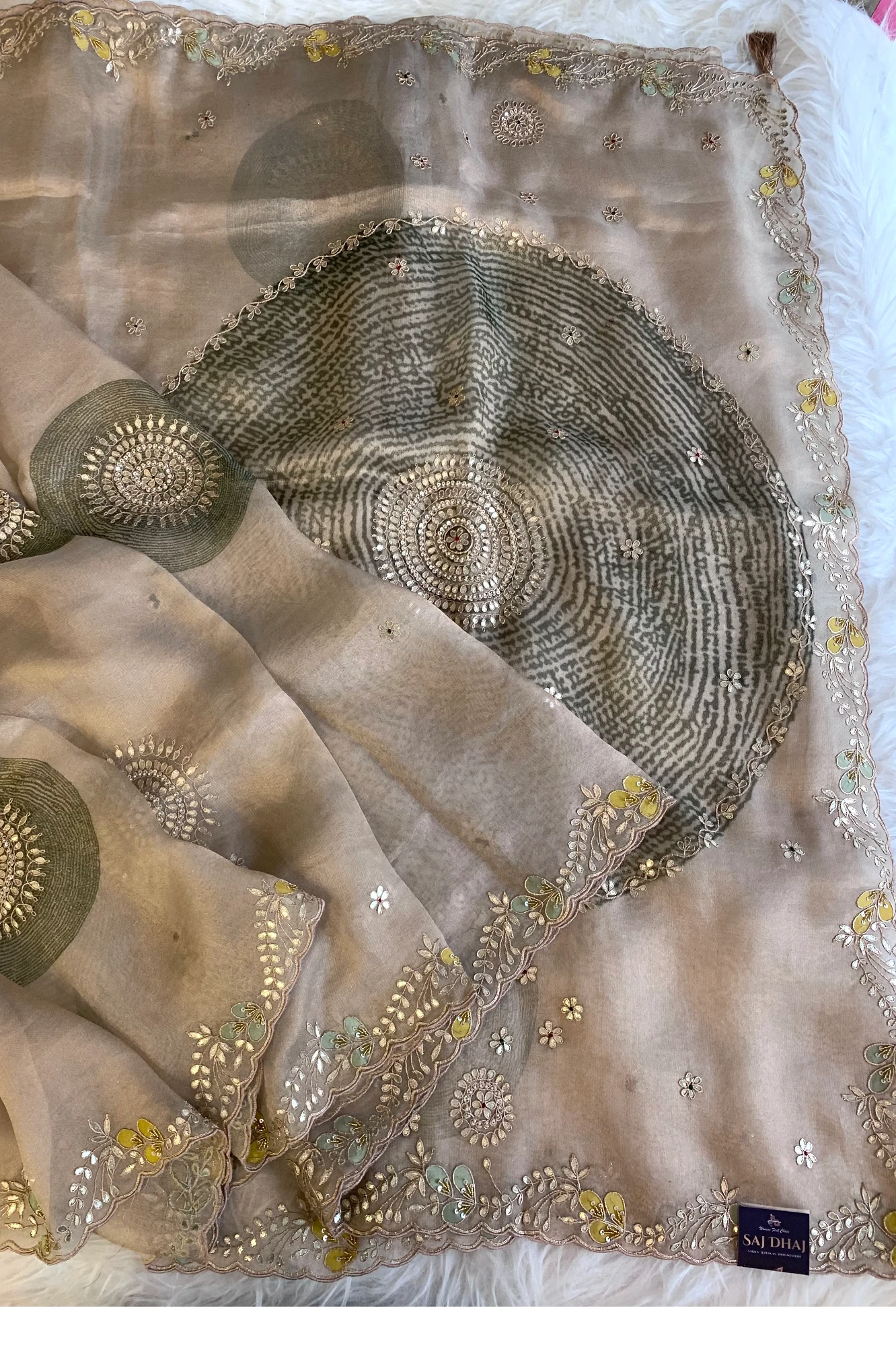 Gota Patti Organza Saree with Tie Dye Effect (beige+Green) 5838 01