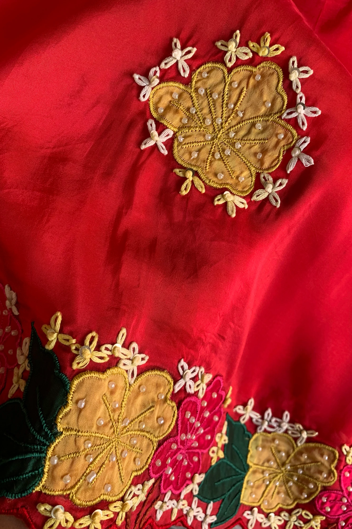 Shaded Red Applique Habutai Silk Saree 5650 13
