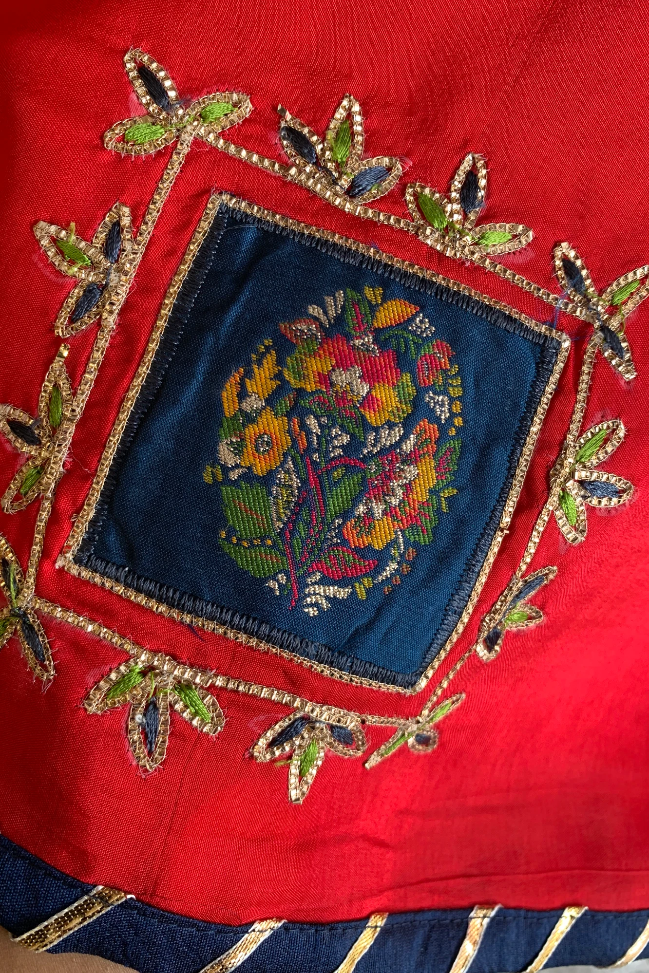 Red Appliqué Russian Silk Saree 4267 02