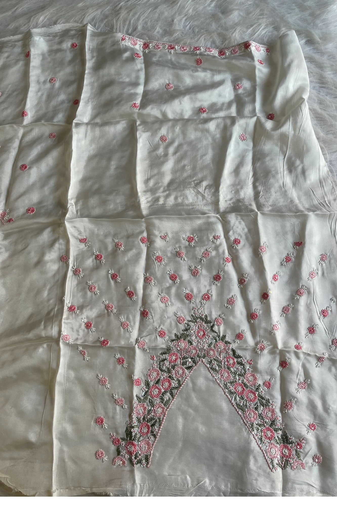 Habutai Silk Saree with Pearls 5385 04