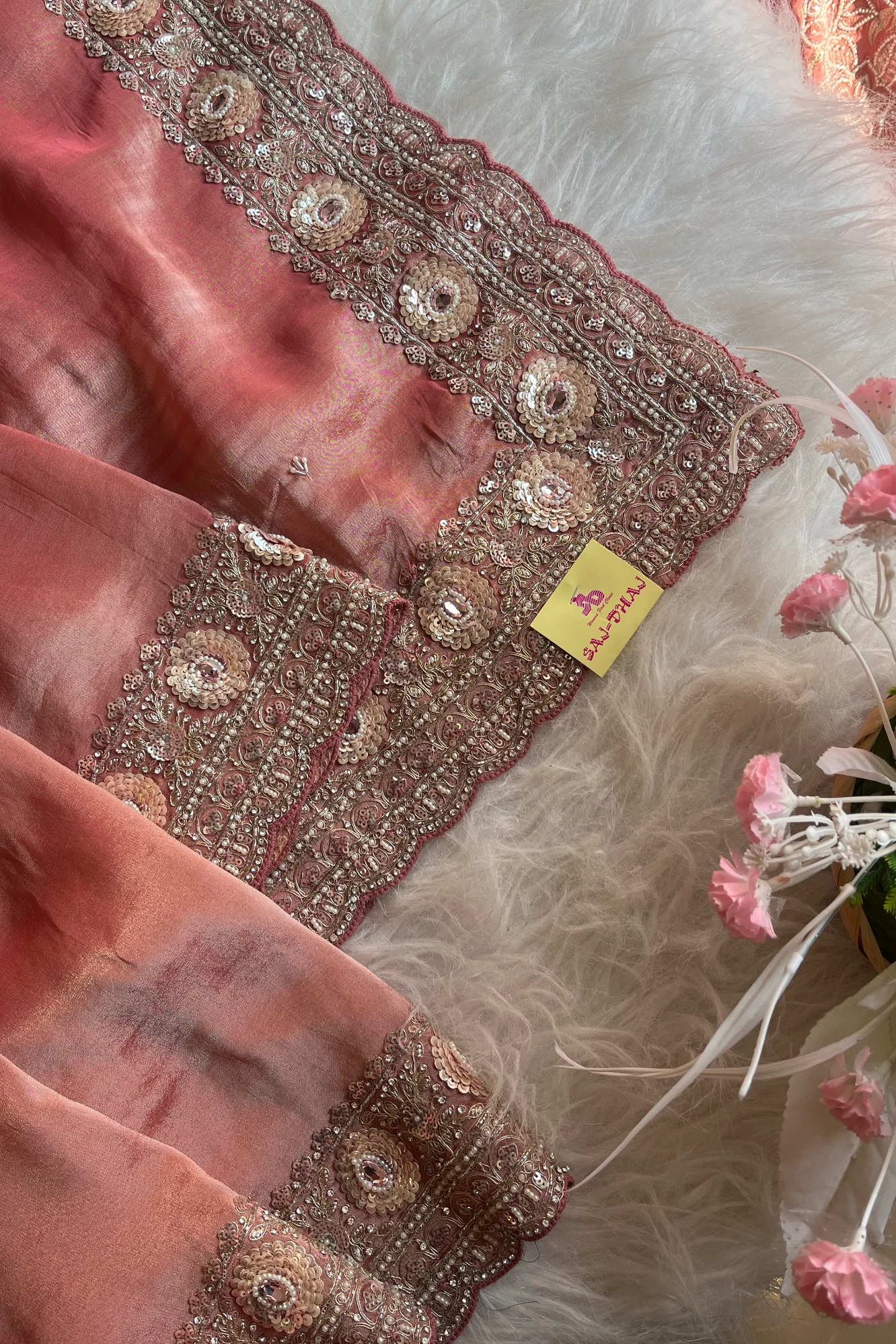 Peachy pink  Banarasi Saree with Intricate Work 5662 03