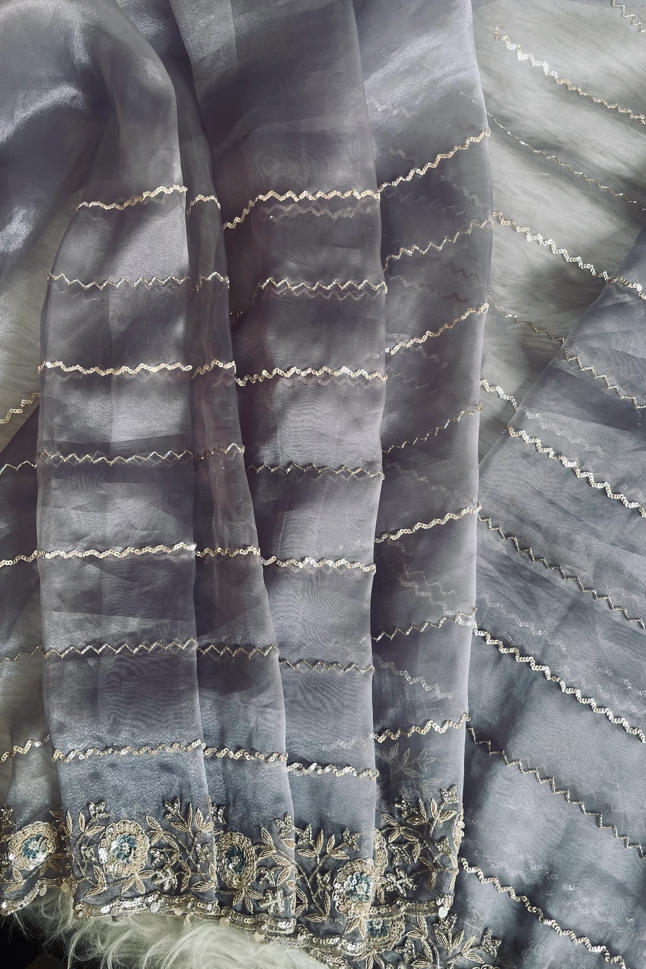 Glass Organza Jaal Work Saree 5534 05