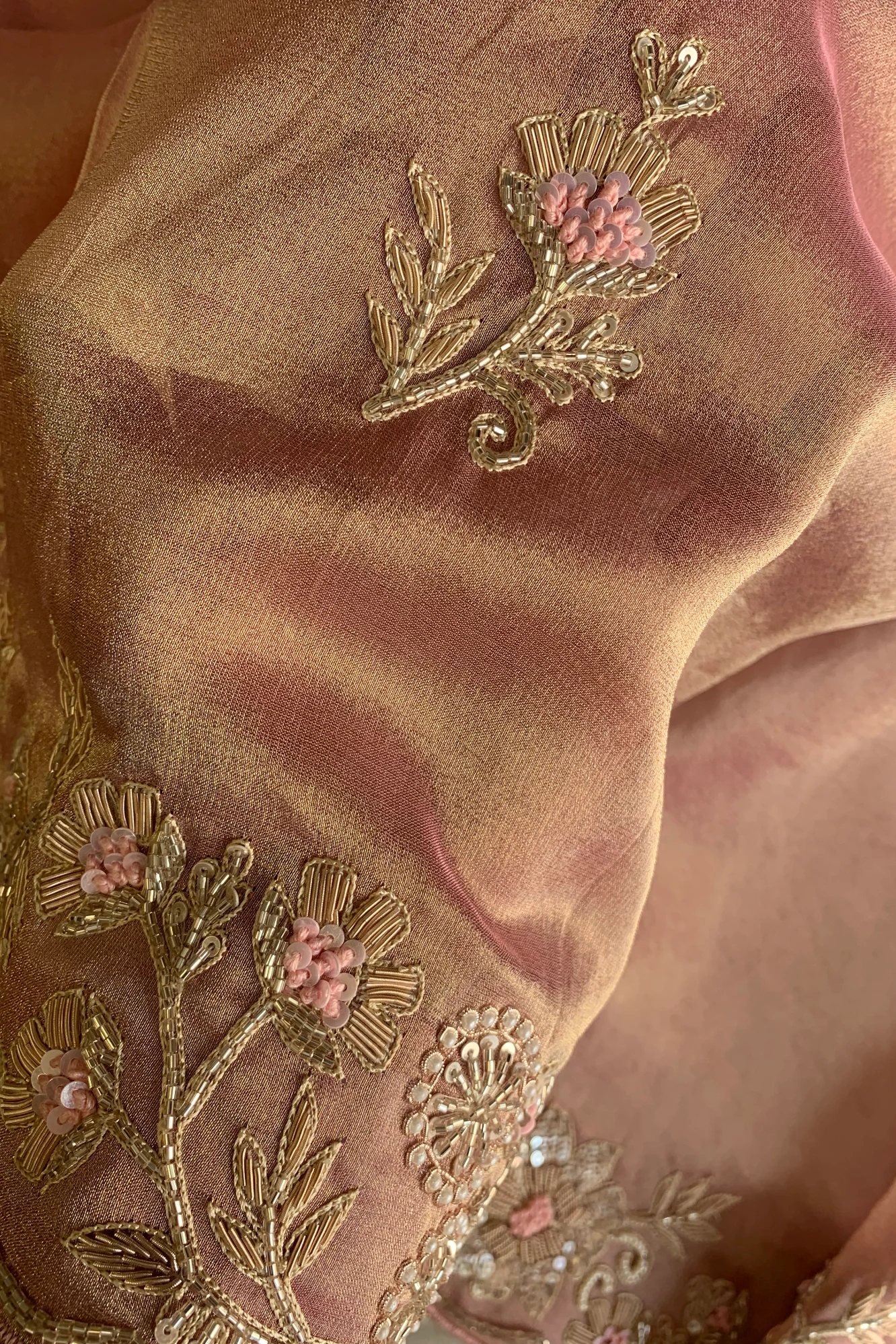Onion Pink Embellished Tissue Saree 5664 05