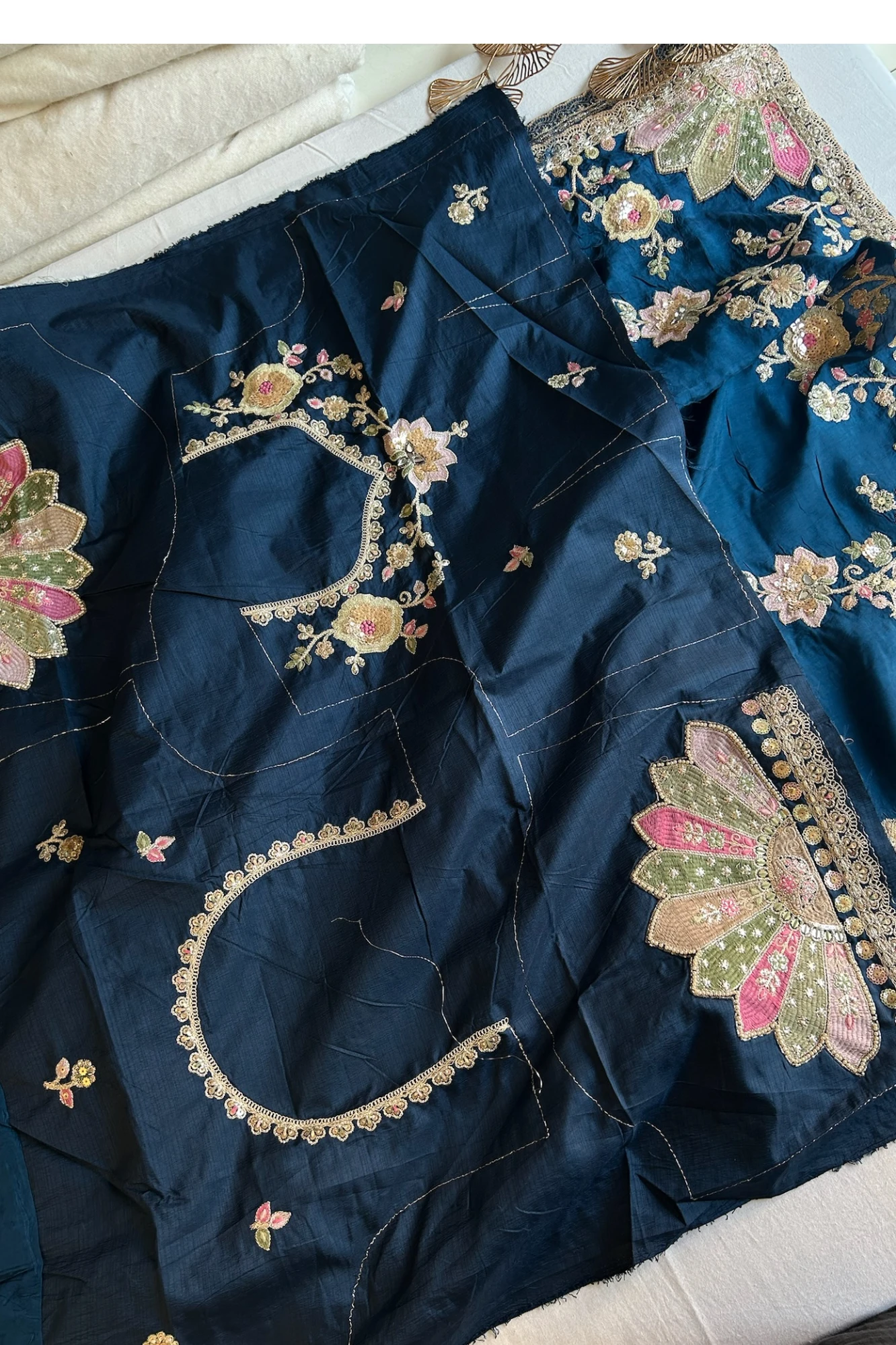 Peacock Blue Saree with Multicolour Embroidery 5786 01