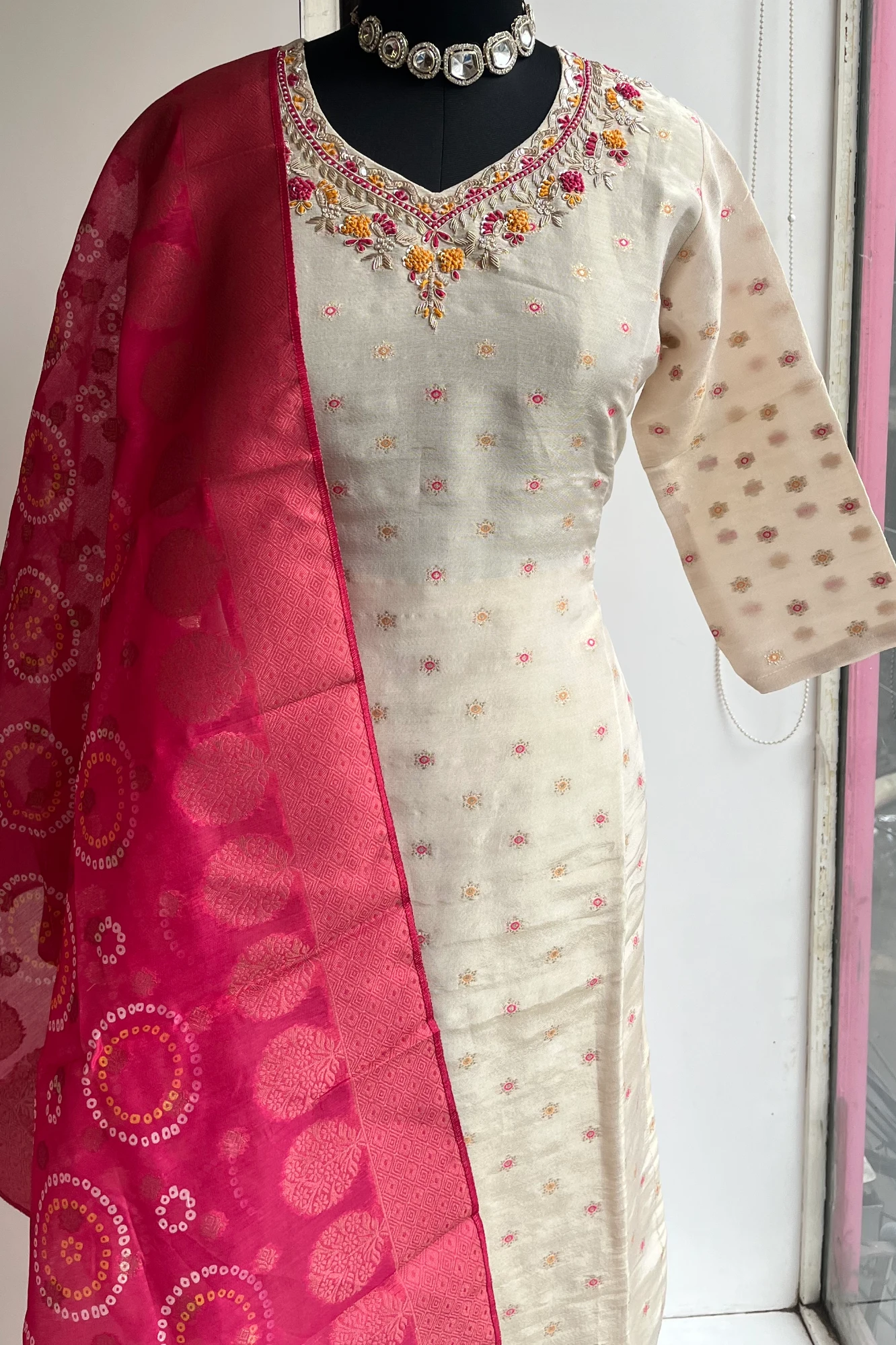 Ivory Banarasi Silk Kurti with Zardosi & Pearls – Set with Rani Pink Dupatta & Pants 5371 11 (42)