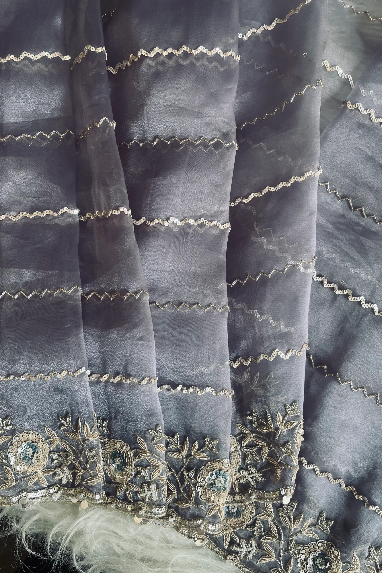 Glass Organza Jaal Work Saree 5534 05