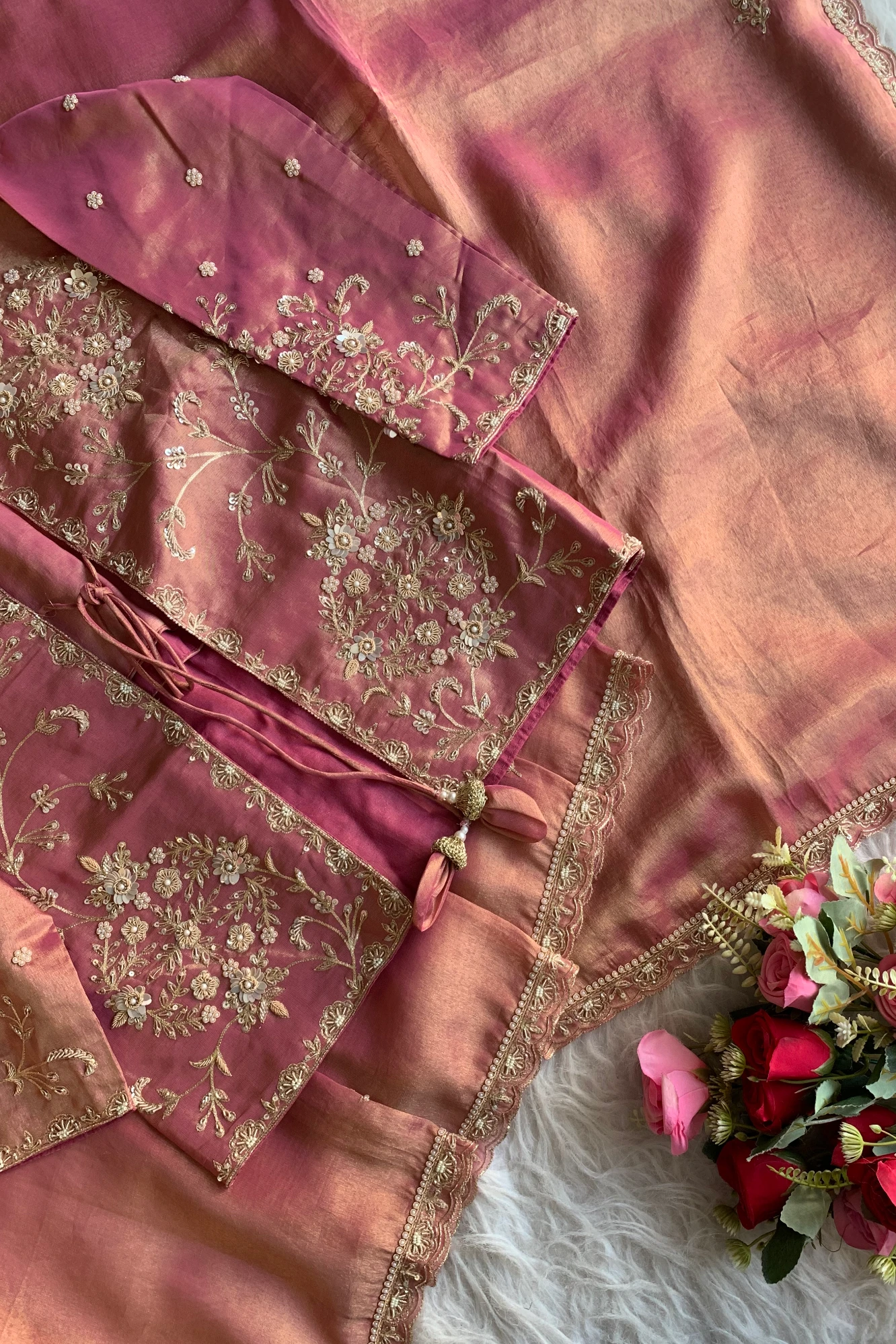 Onion Pink Aari Embellished Tissue Saree 5764 19
