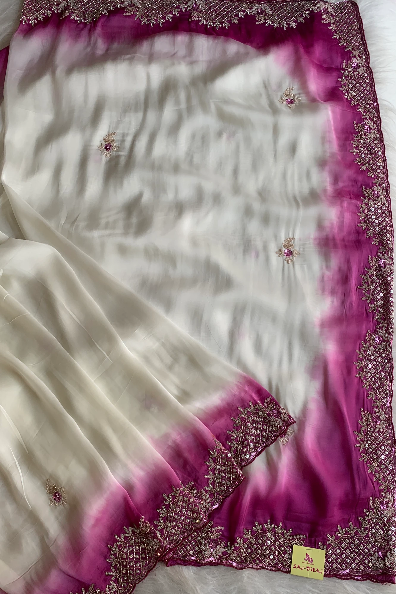 White & Dark Pink Designer Saree 5639 01