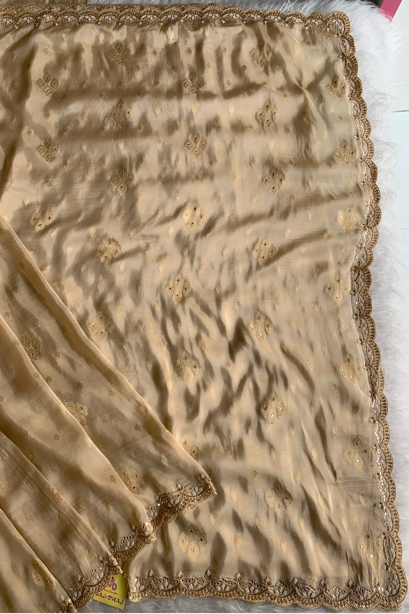 Ivory Banarasi Woven Habutai Silk Saree 5176 02