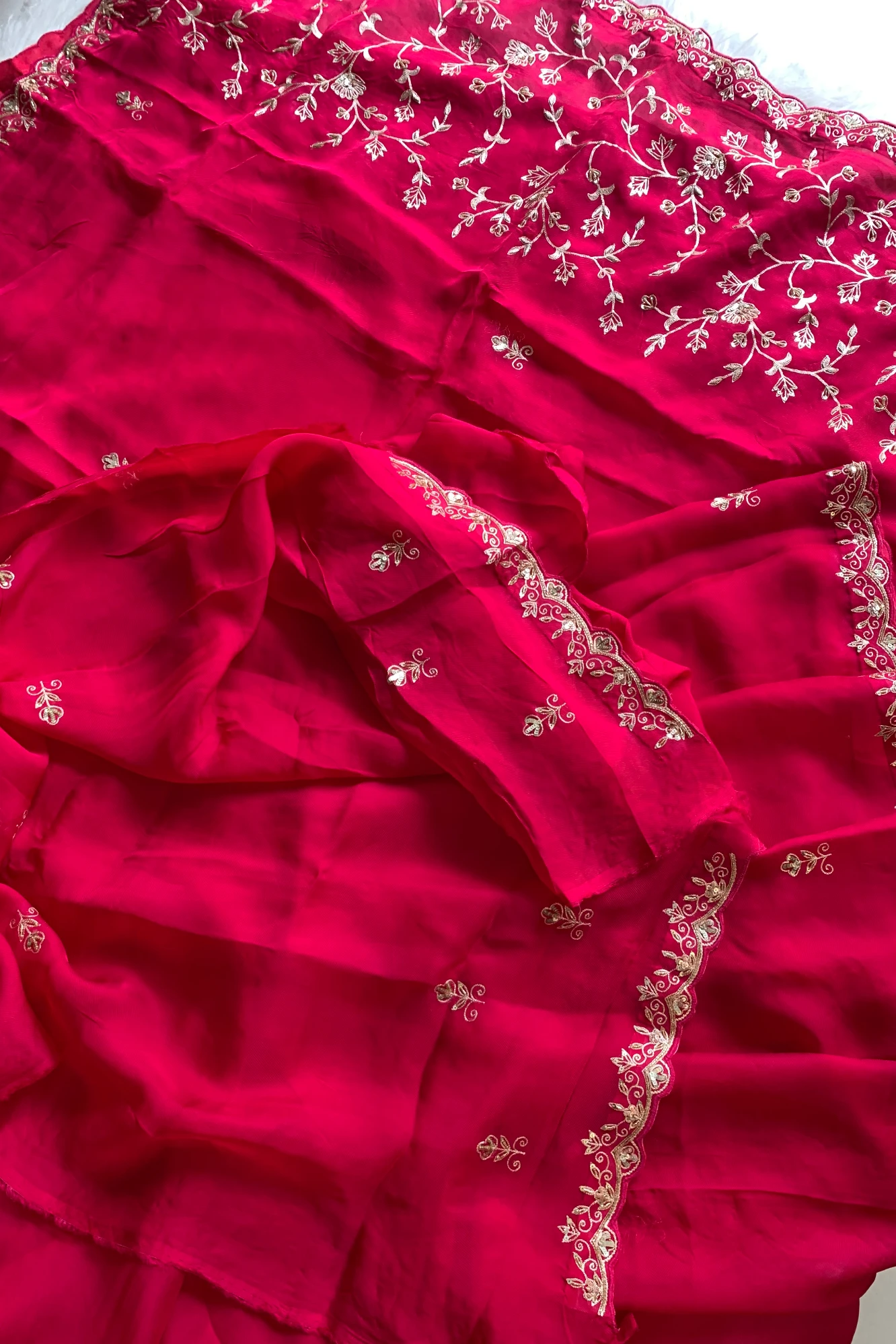 Pink Aari Lilly Silk Saree 5848 06