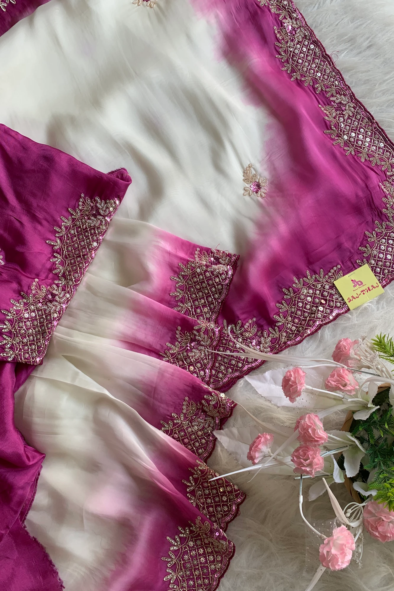 White & Dark Pink Designer Saree 5639 01