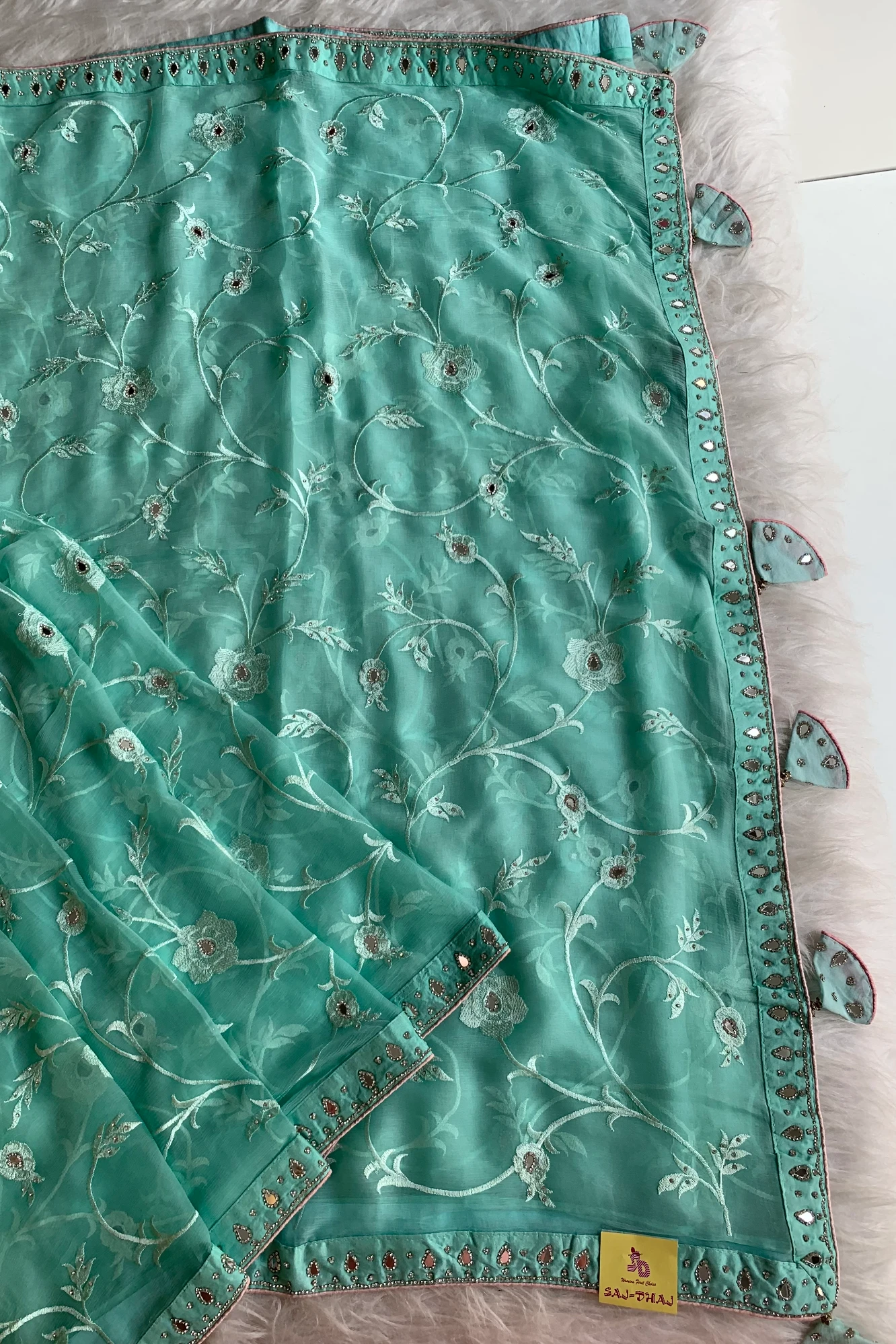 Ice Green Chinnon Georgette Saree 4167 01