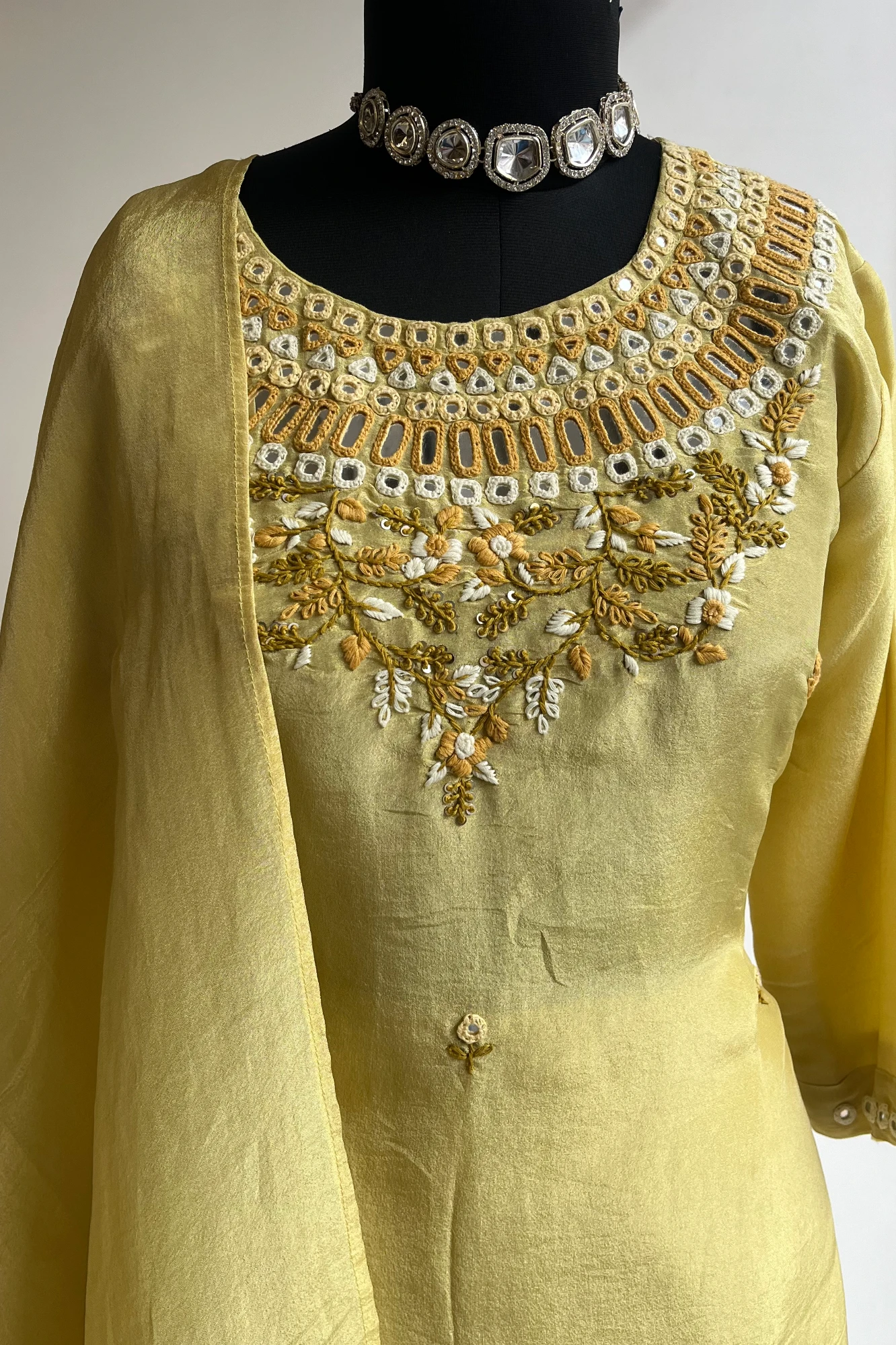 Lemon Yellow Tissue Kurti with Mirror & Thread Work – Set with Pants & Dupatta 5147 05 (40)