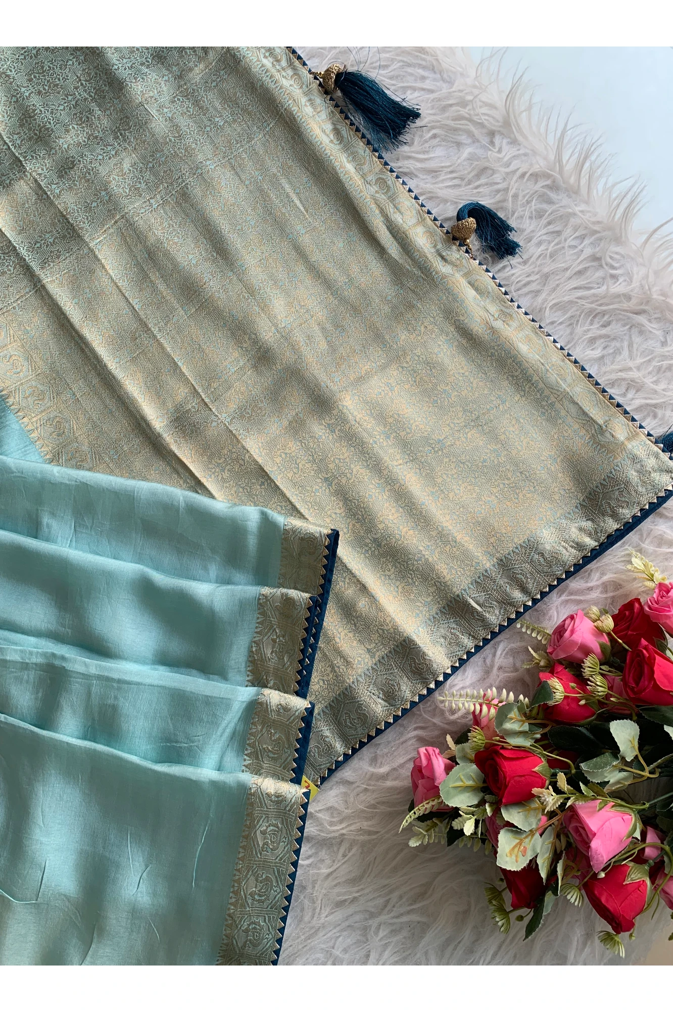 Blue Dola Saree with Blue Jamawar Blouse 5754 03