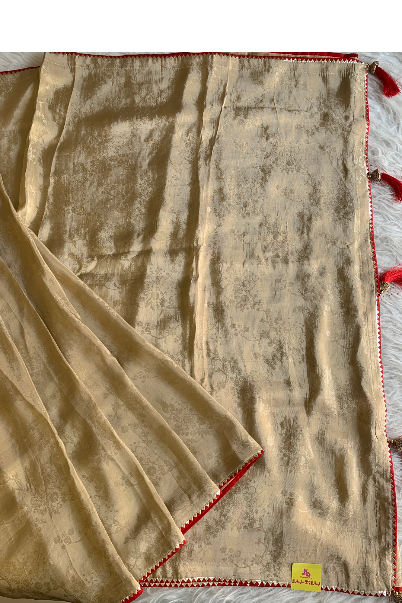 Beige Dola Saree with Red Jamawar Blouse 5754 02