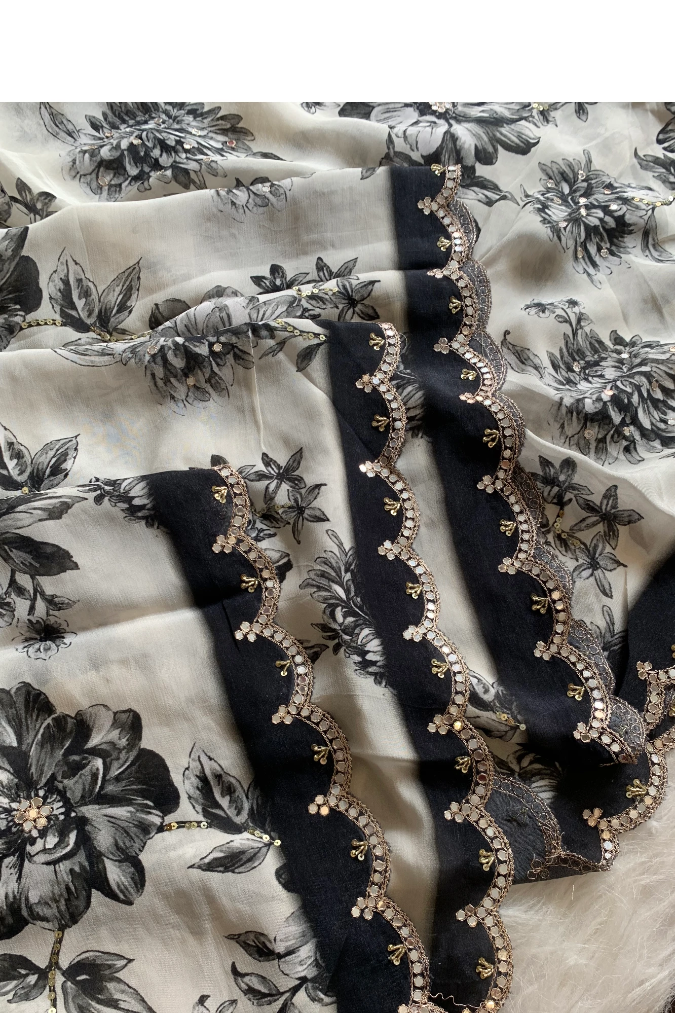 Black & White Modal Silk Saree 5762 10