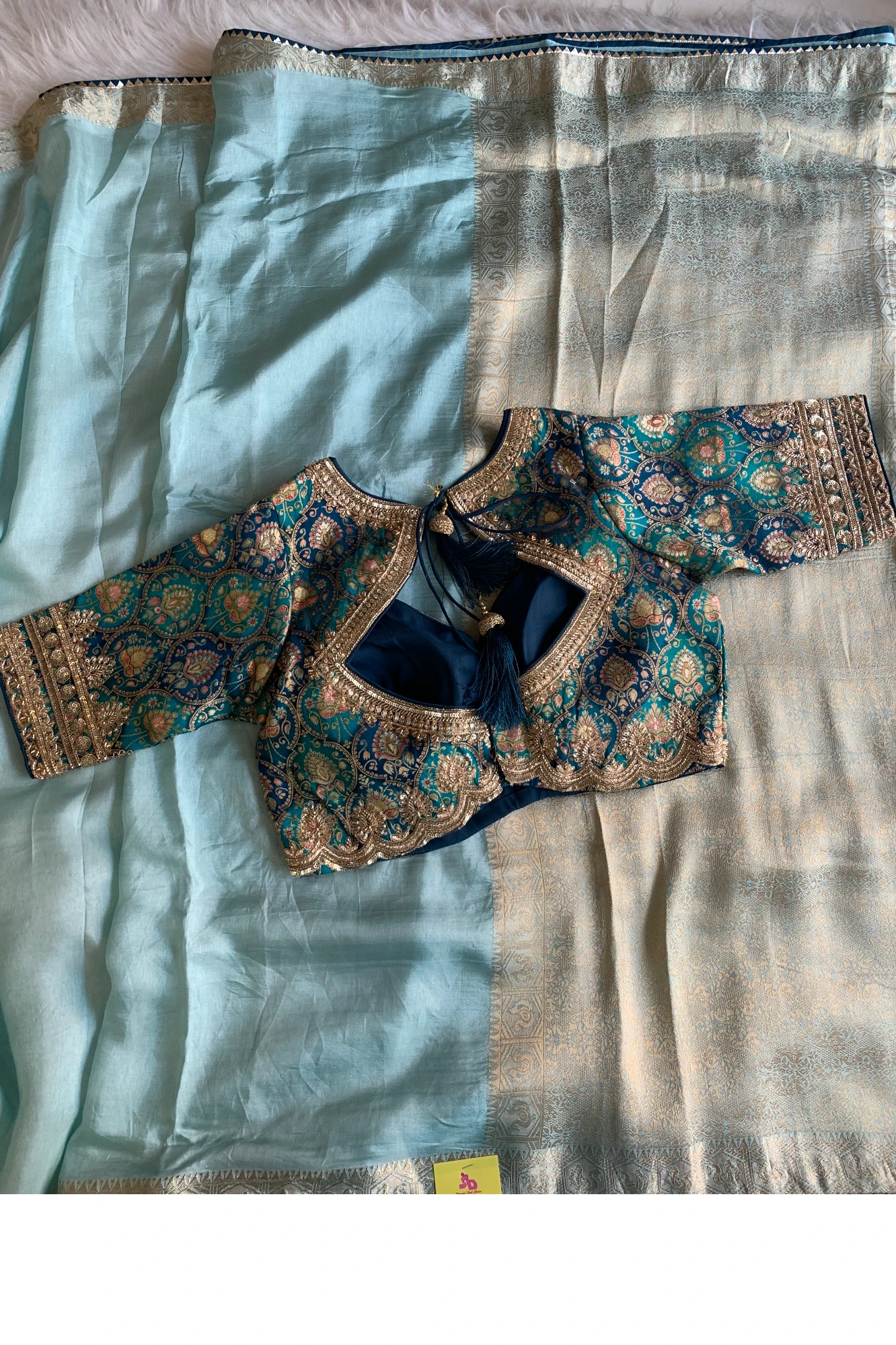 Blue Dola Saree with Blue Jamawar Blouse 5754 03
