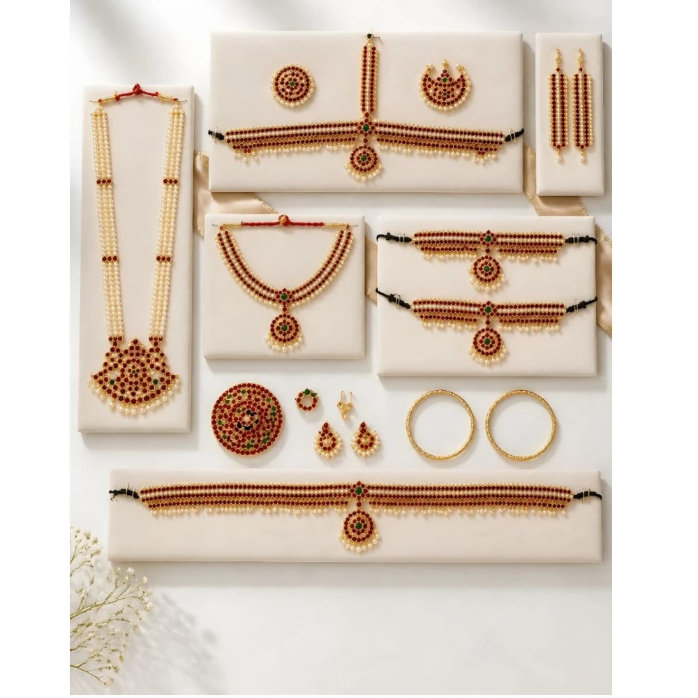 Shri Kalaivani - Ornaments Set