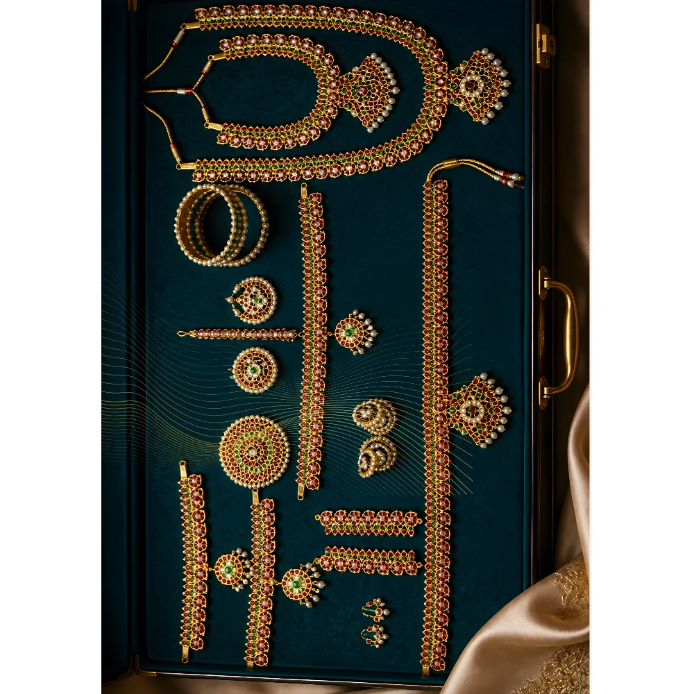 Shri Kalaivani - Ornaments Set