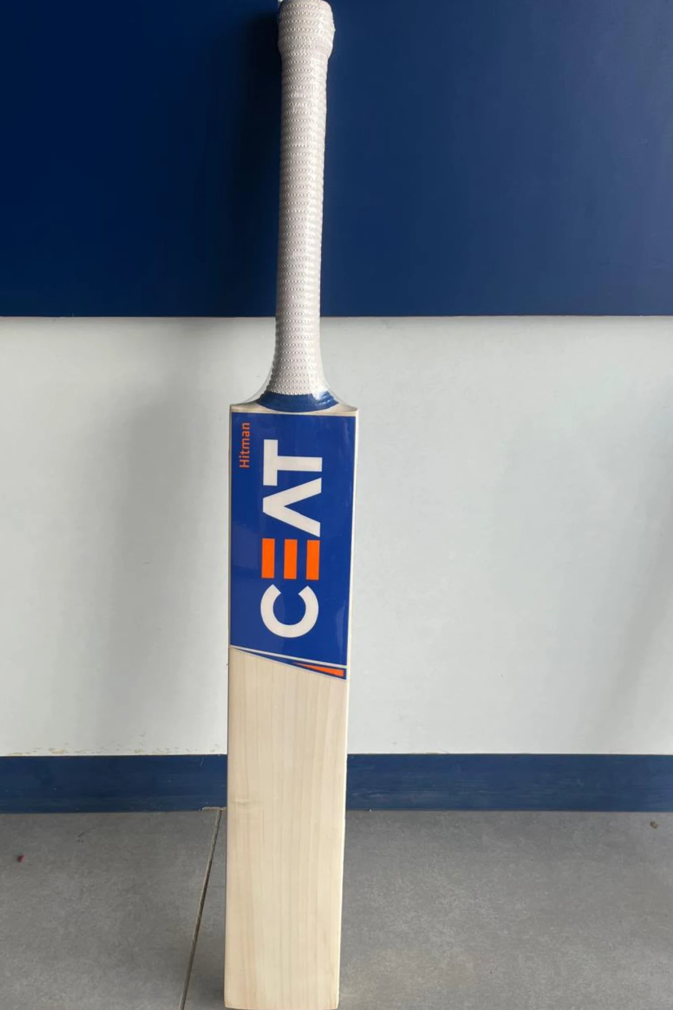 CEAT Hitman Series English Willow Bat
