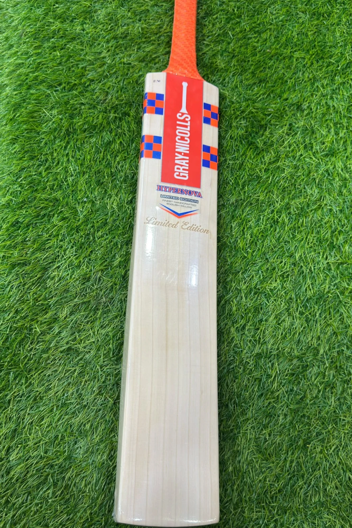 Gray Nicolls Hypernova Limited Edition Bat