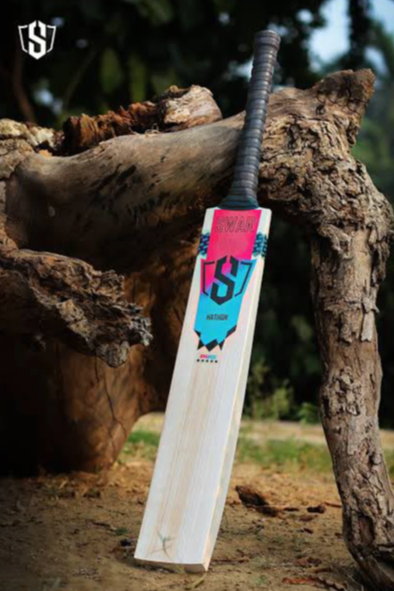 SWAR HATHOR PRO English Willow Bat