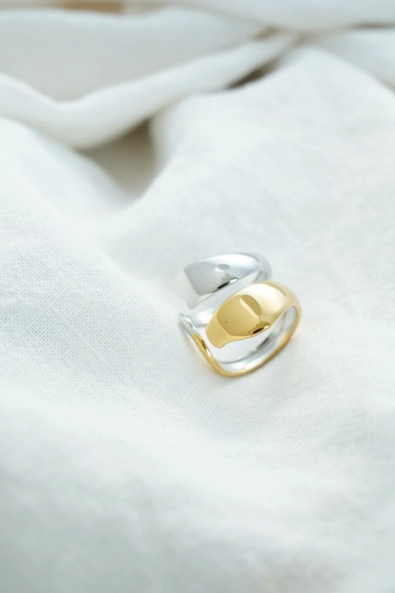 Golden Aura Ring