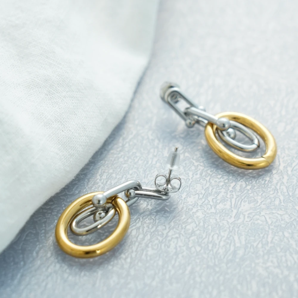 Opulent Shine Earrings