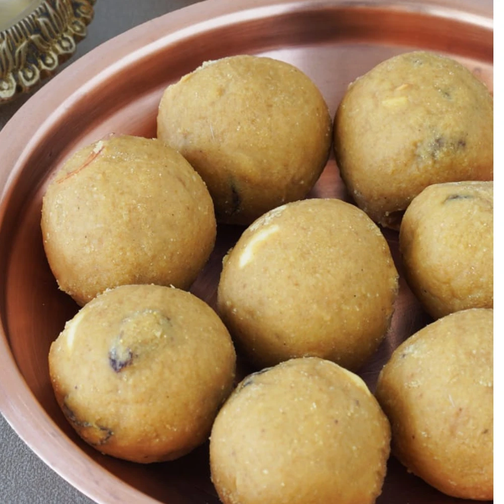 Fri morn - Healthy Bites - Ragi pakodam + Sattoo laddoo