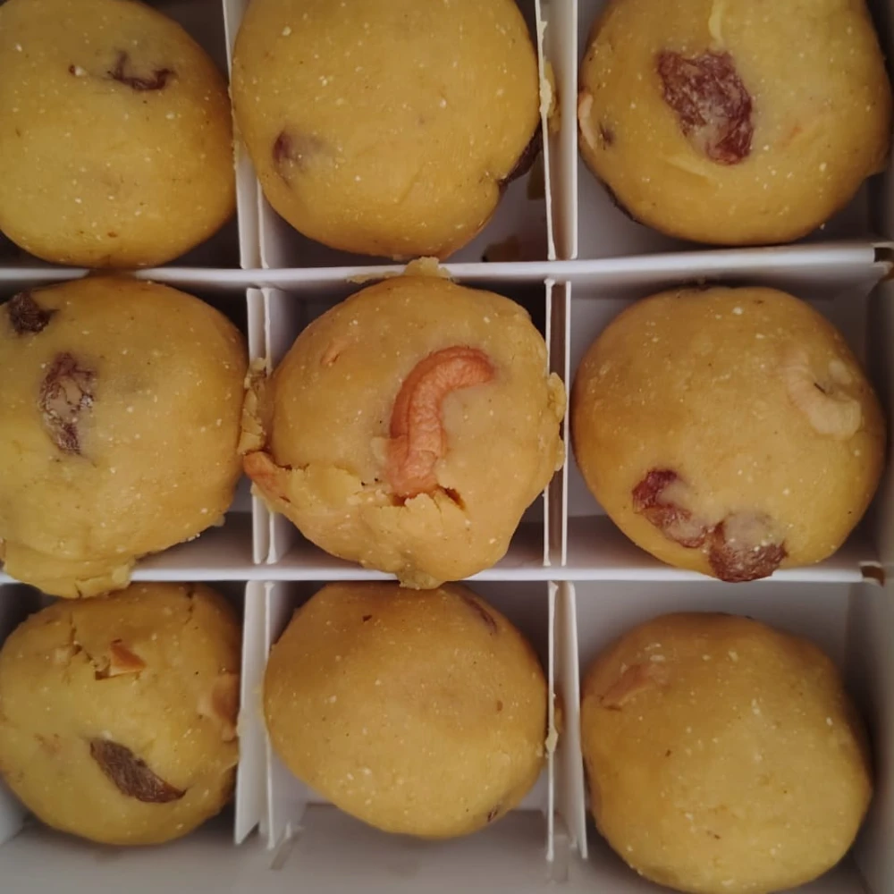Diwali Assorted sweets - choose any 4 (options mysorepak/ Better Barfi/ Sattoo laddo/ besan ladoo/ halwa)