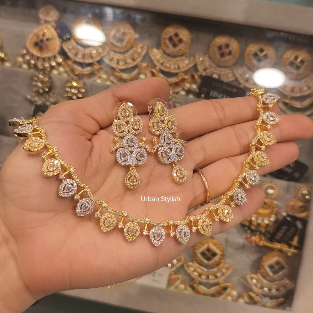 INAYA AMERICAN DIAMOND NECKLACE WITH EARRINGS