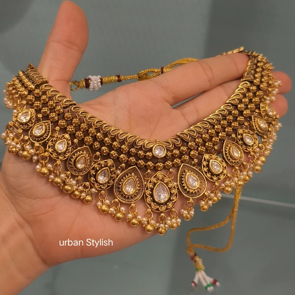 EMAN ANTIQUE GOLD PLATED NECKLACE WITH EARRINGS