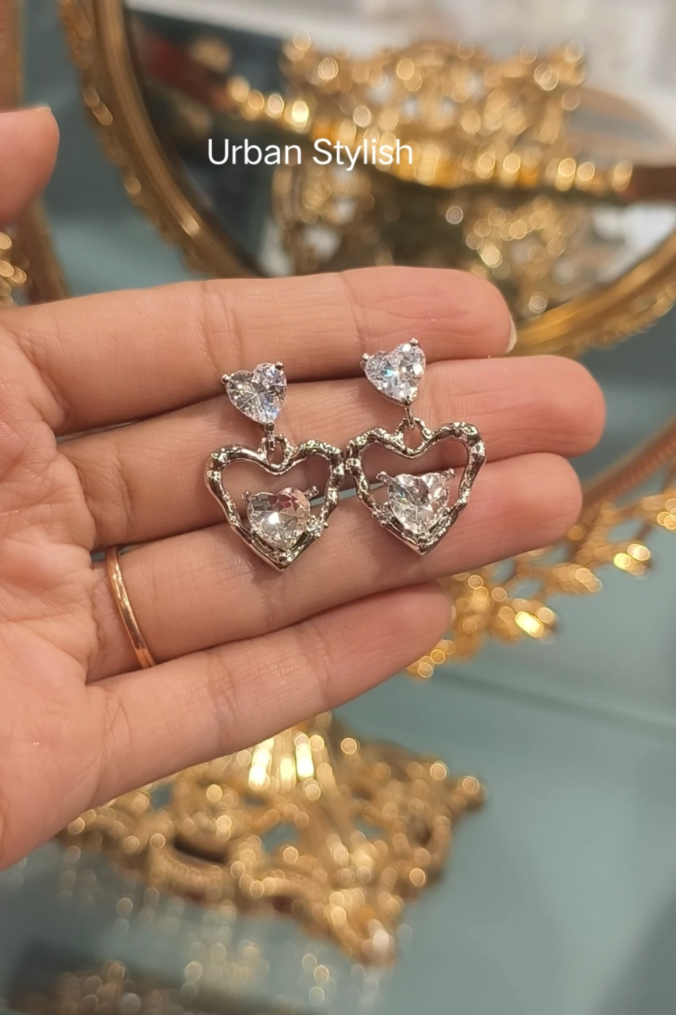 CRYSTAL HEART DROP EARRINGS (A15)