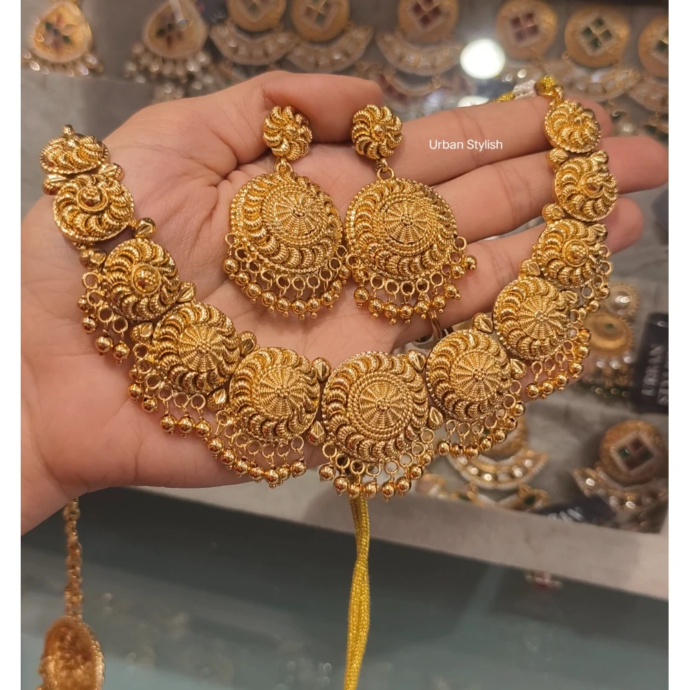 NAJMA GOLD LOOK JEWELLERY