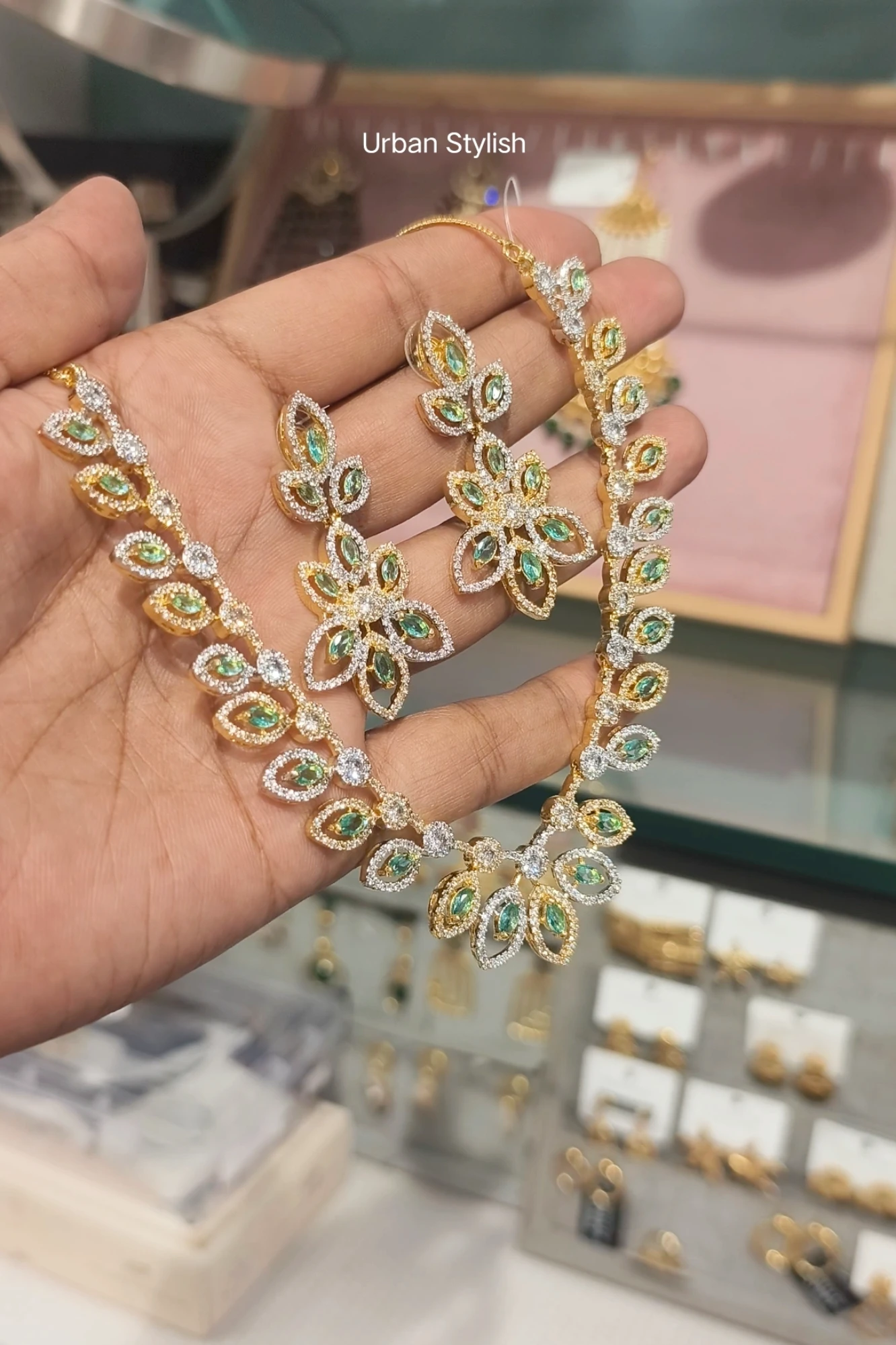 MUMTAZ AD NECKLACE WITH EARRINGS (2A)