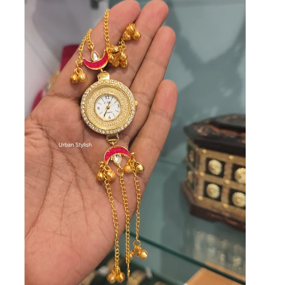 NAURA KASHMIRI WATCH